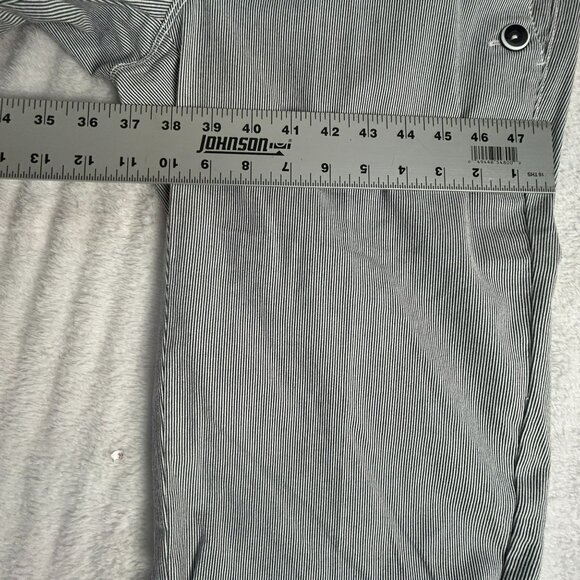 Dockers Women's Striped Mid Rise Curvy Casual Bermuda Shorts Black/White 6 - Picture 8 of 9